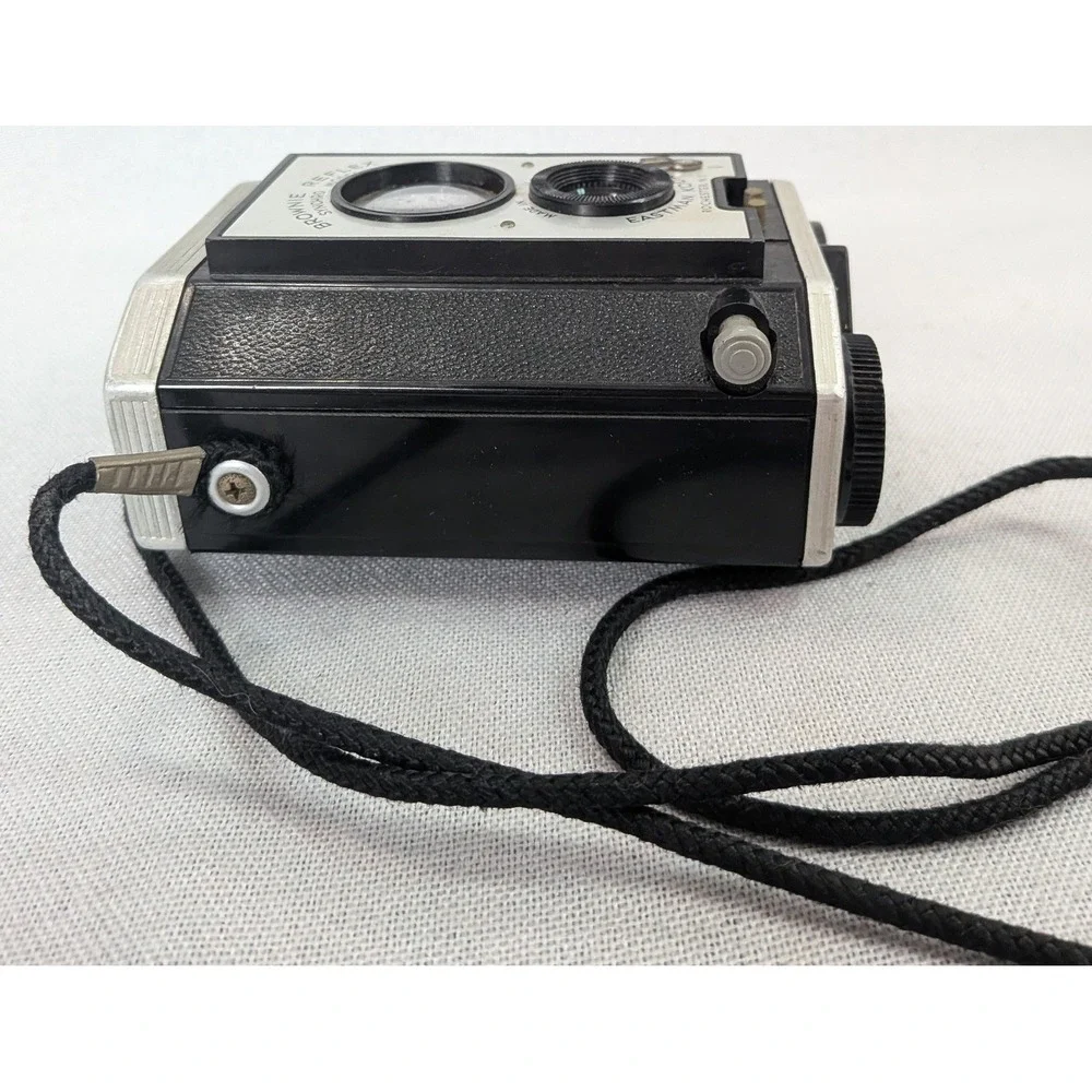 Kodak Brownie Reflex Synchro Camera Unisex OS Black Vintage TLR 127 Film